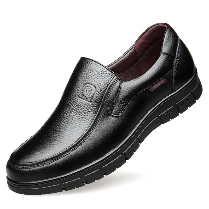 Stylowe eleganckie buty męskie wsuwane o smukłym fasonie