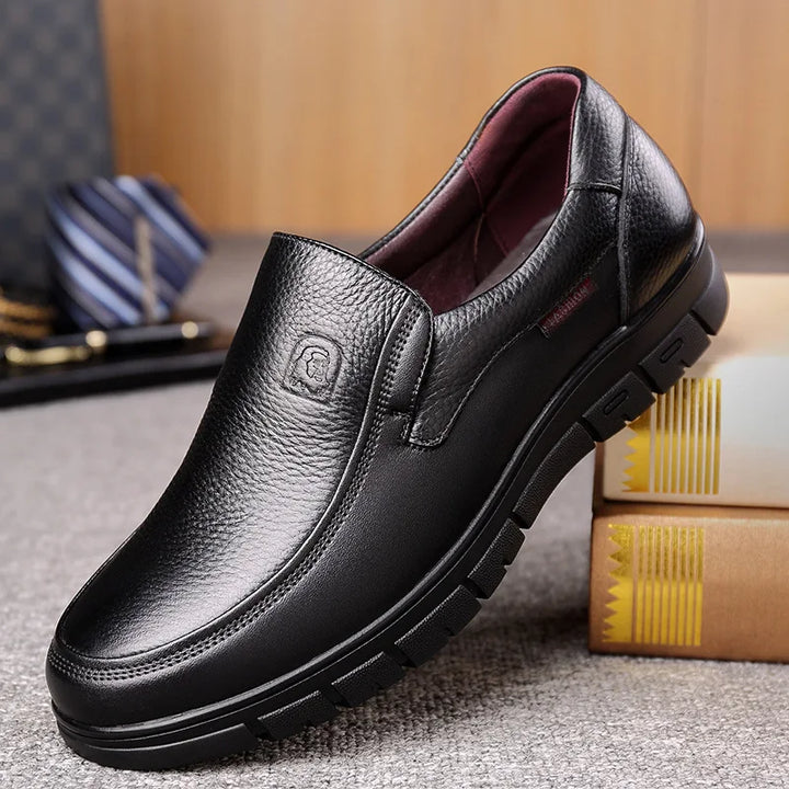 Stylowe eleganckie buty męskie wsuwane o smukłym fasonie