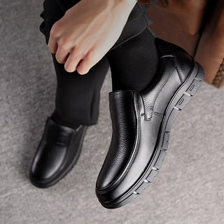 Stylowe eleganckie buty męskie wsuwane o smukłym fasonie