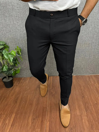 Stylowe spodnie męskie zwężane o eleganckim kroju slim fit
