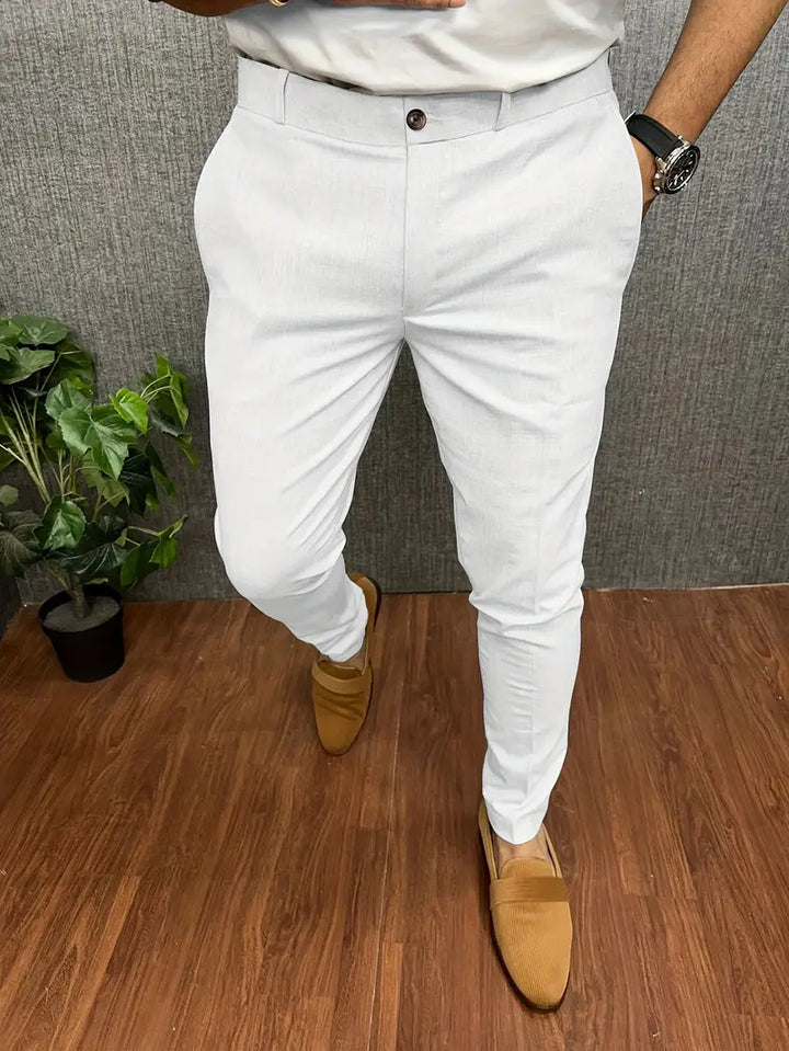 Stylowe spodnie męskie zwężane o eleganckim kroju slim fit